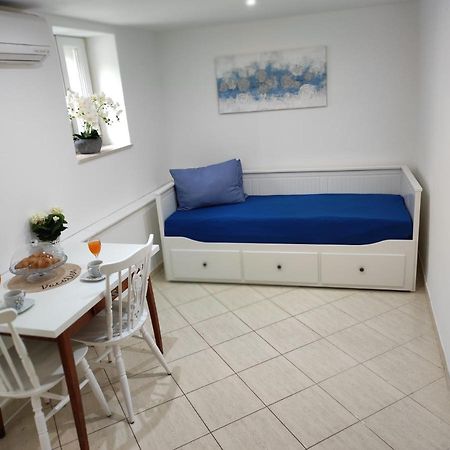 Stone House Lovric Apartamento Kaštela Exterior foto