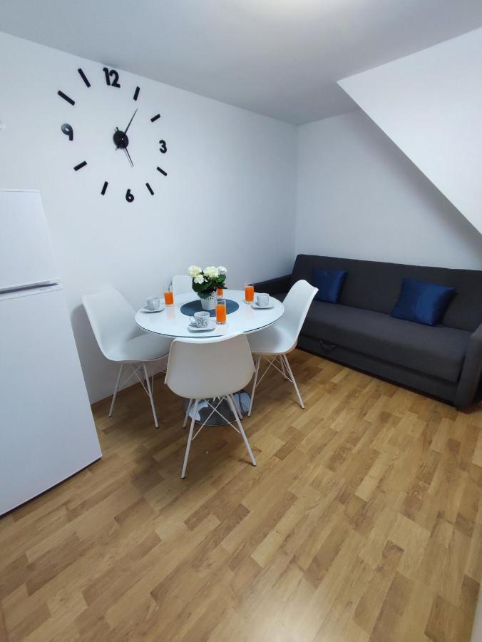 Stone House Lovric Apartamento Kaštela Exterior foto