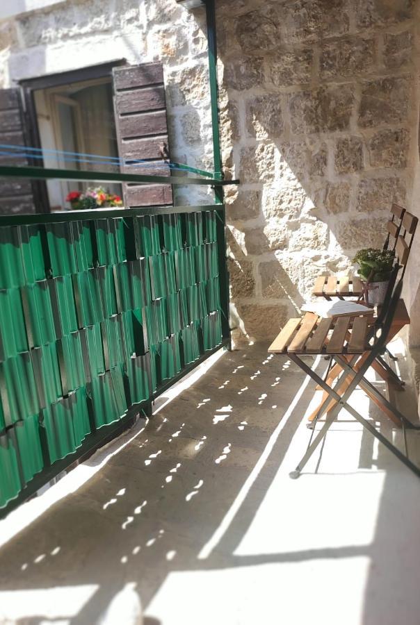 Stone House Lovric Apartamento Kaštela Exterior foto